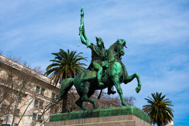 Monumento Ecuestre de General Manuel Belgrano en Plaza de Mayo, Buenos Aires, Argentina
