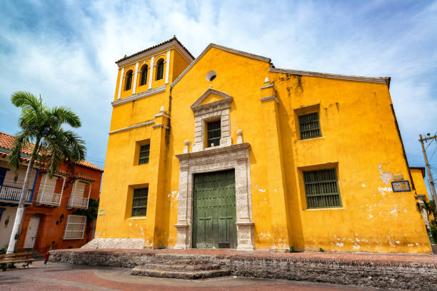 La Plaza de la Trinidad Cartagena, Colombia